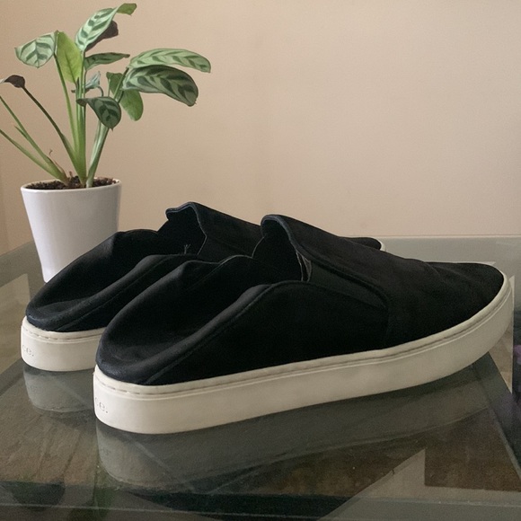 🔥1/2 of Summer Sale!🔥 VINCE Garvey Round Toe Slip-On Suede & Leather Sneakers - Picture 6 of 14